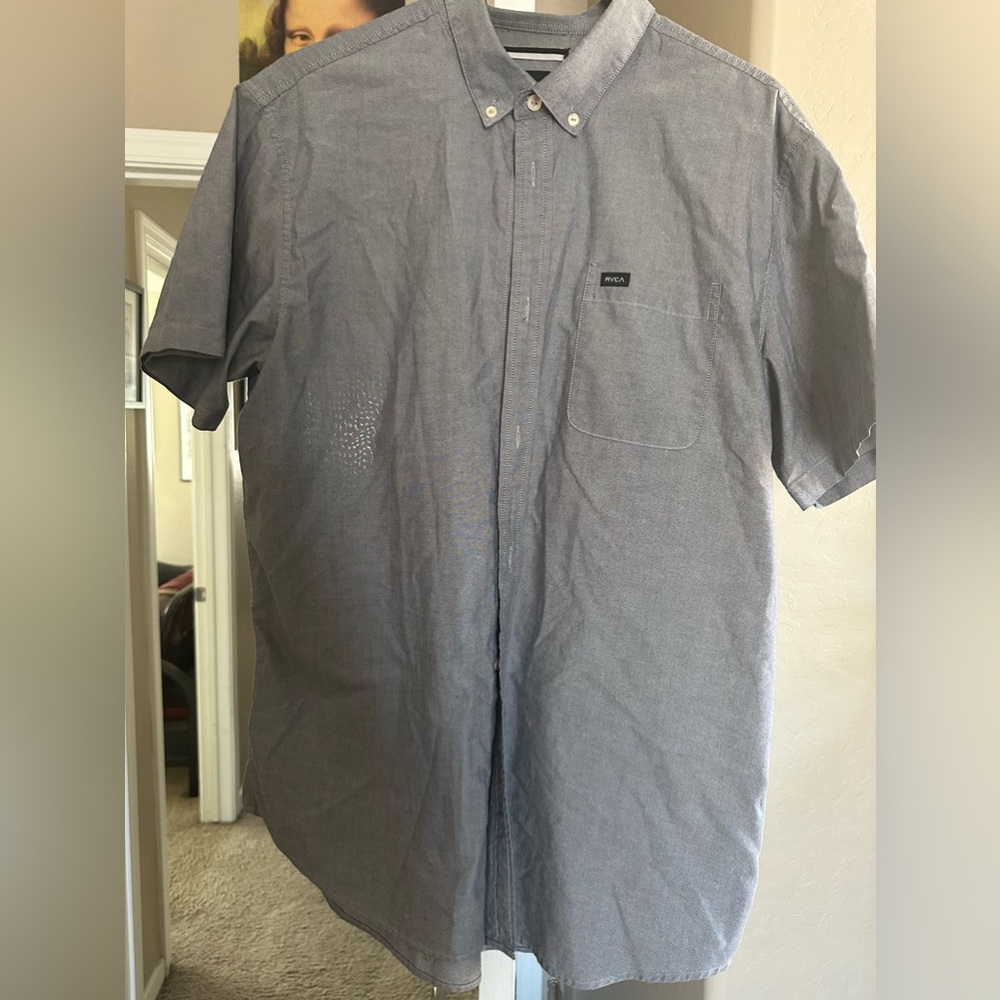 XL RVCA Men’s button down short sleeve shirt